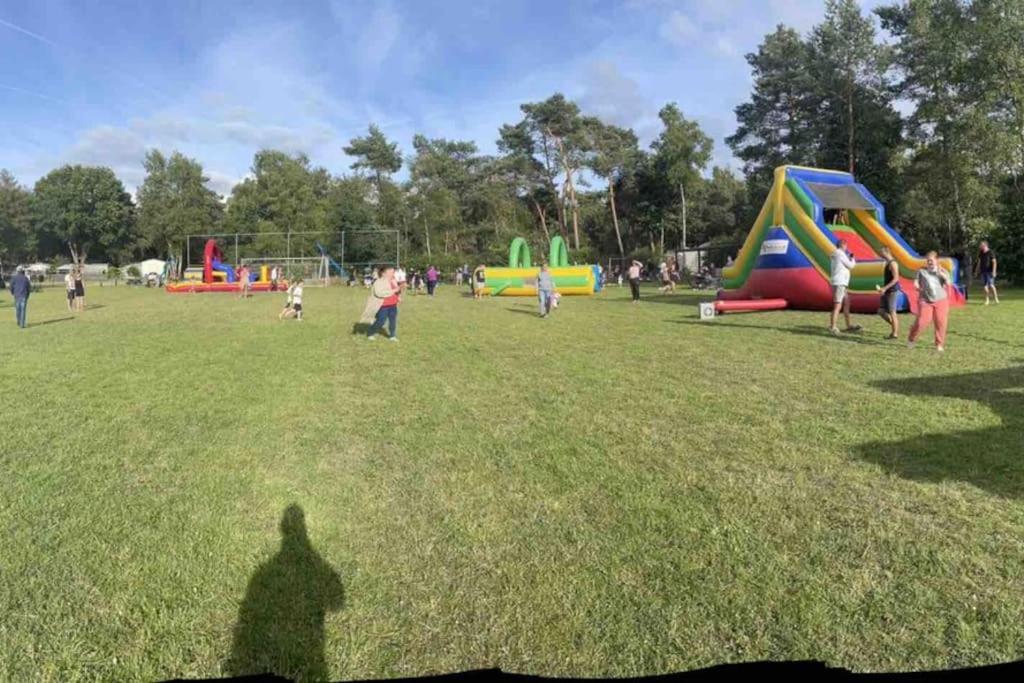 Chalet Toetje Op De Veluwe Hoenderloo Bagian luar foto