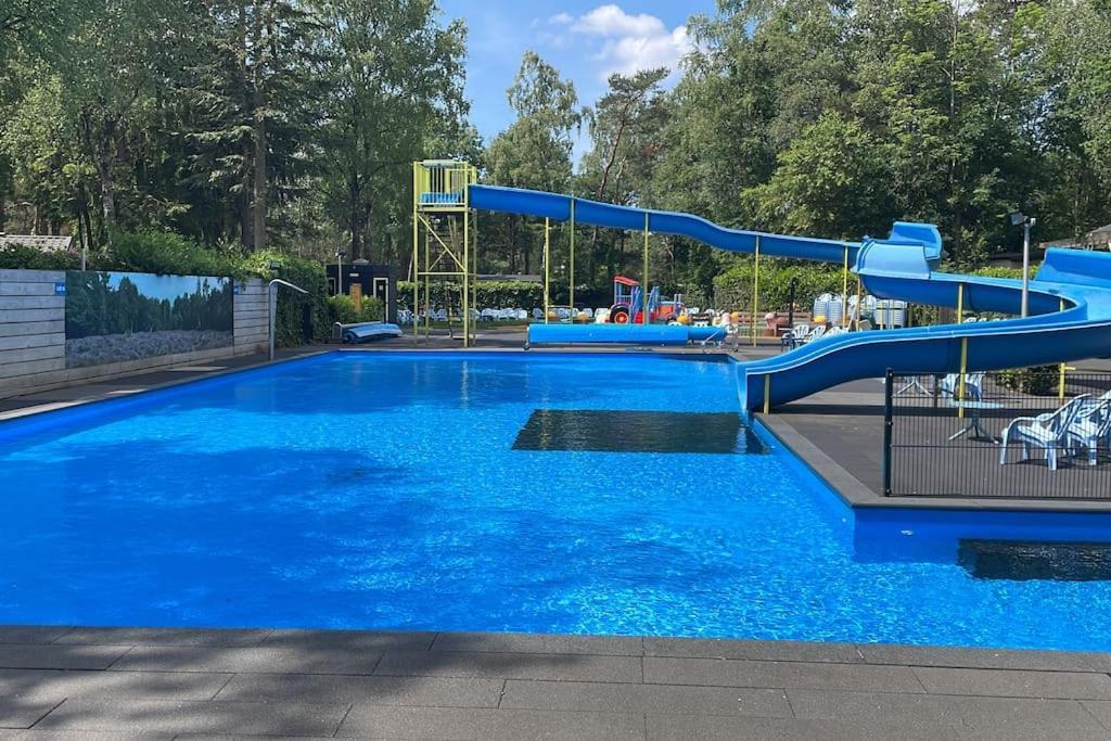 Chalet Toetje Op De Veluwe Hoenderloo Bagian luar foto